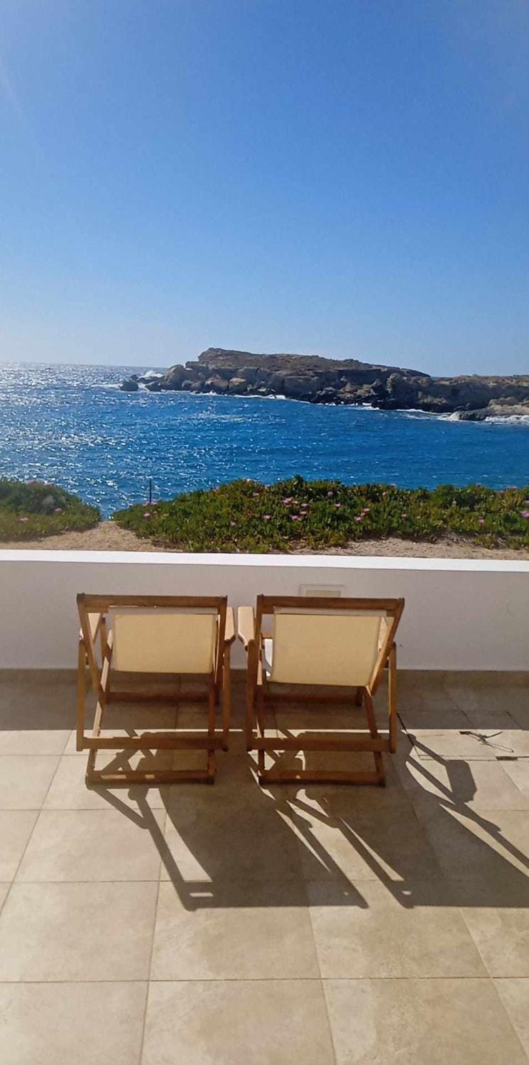 THE SHIP 2 Apartment in Karpathos, 857 00, Greece