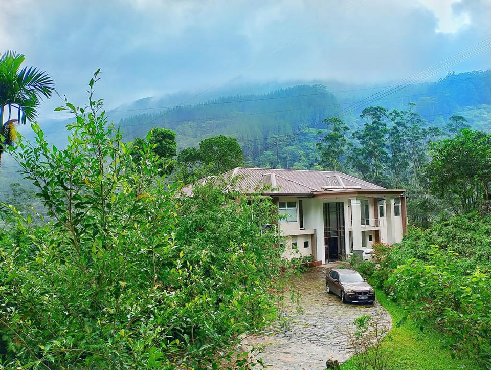 Property building, Day, Natural landscape, Mountain view