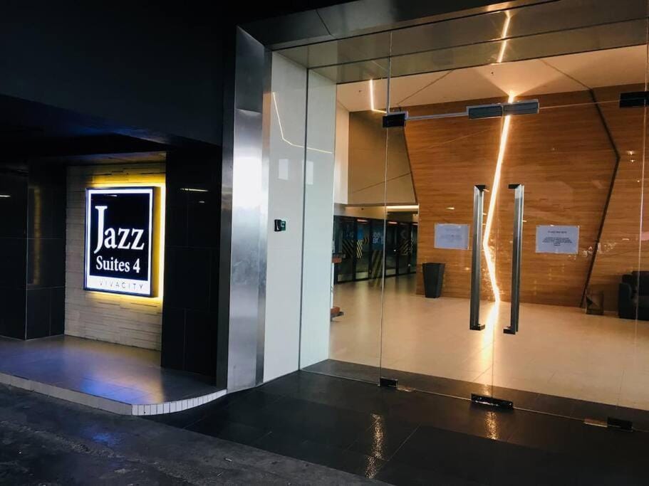 Rohani Jazz Suites 4 @ Vivacity Megamall Apartment in Kuching