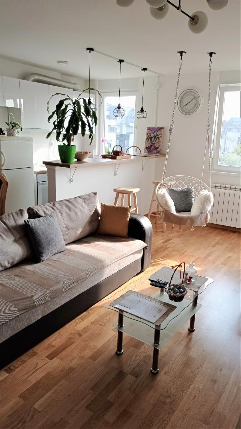 Seating area, Entertainment