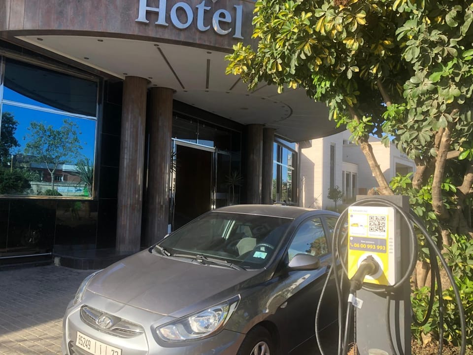 Facade/entrance
