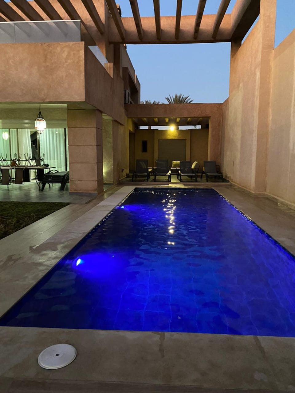 Swimming pool