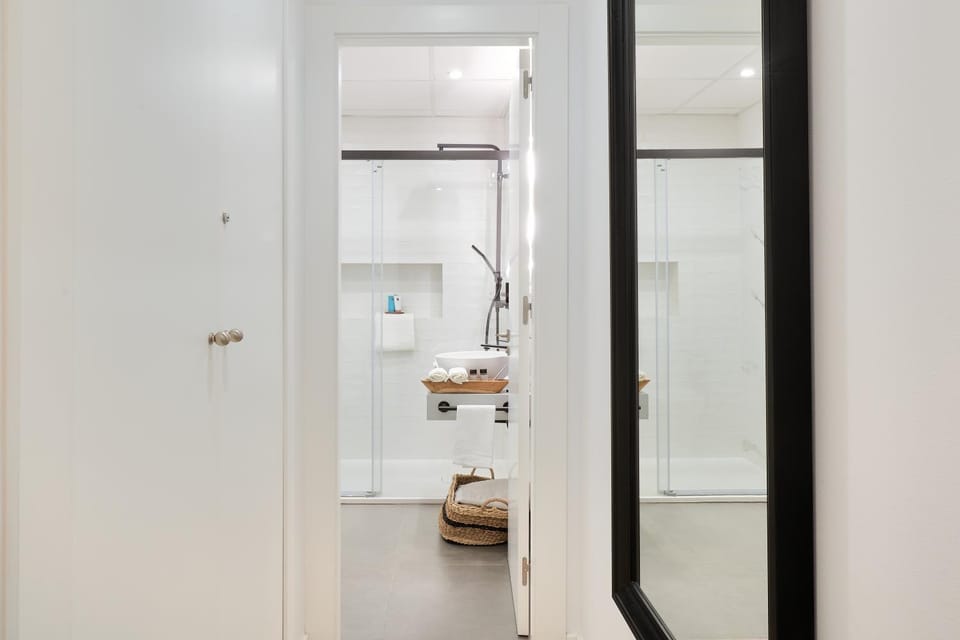 Bathroom, wardrobe