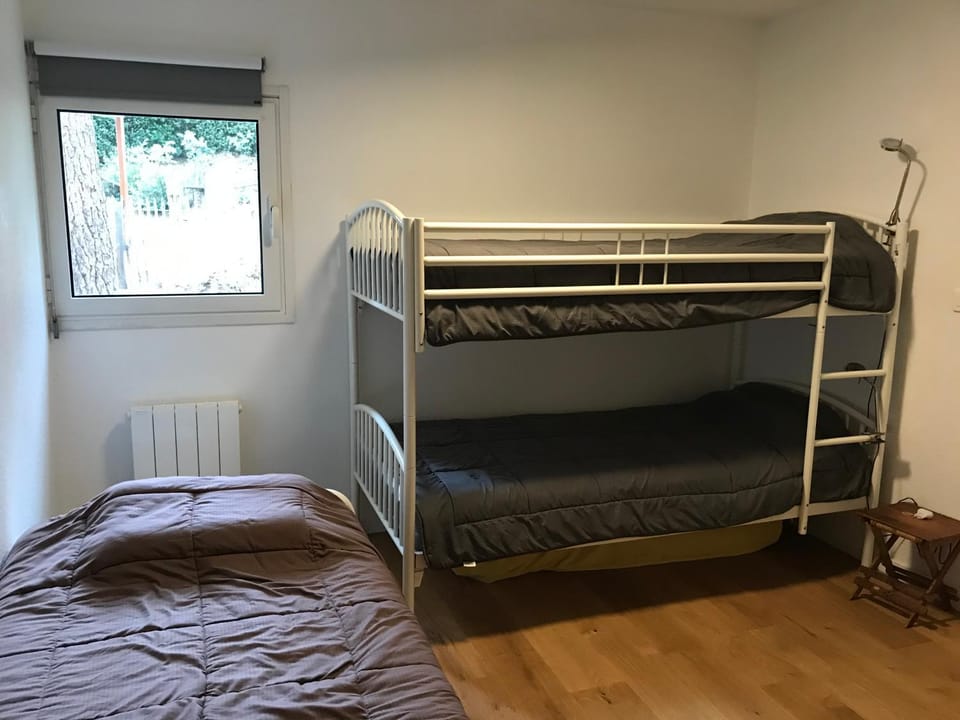 bunk bed