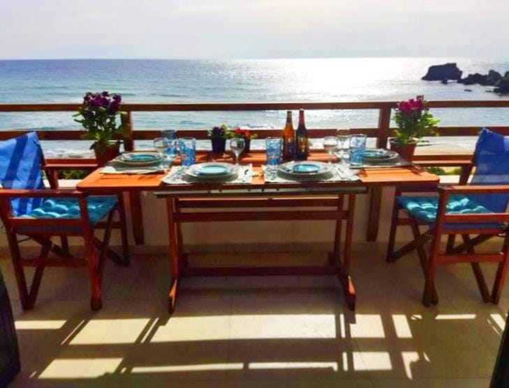 Waves Apartments Harmony Glyfada Corfu House in Corfu, Greece