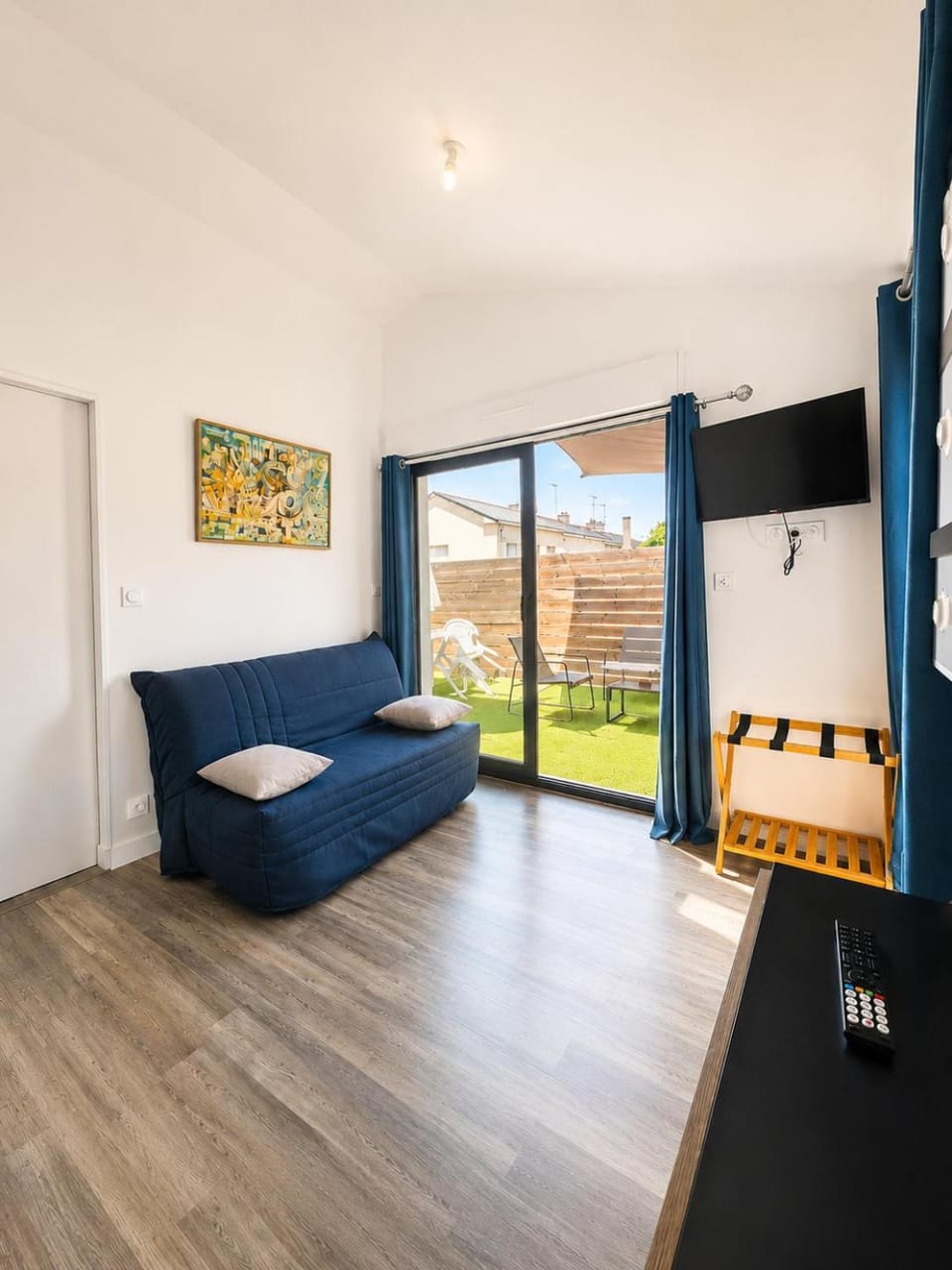 Le Studio, proche du puy Bed and Breakfast in Pays de la Loire