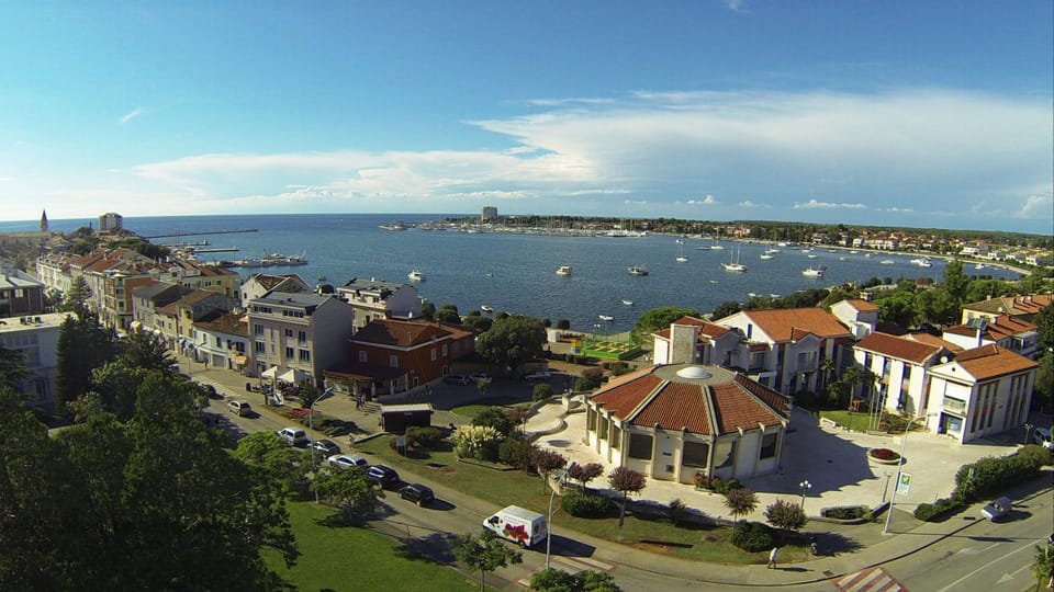 Off site, Bird's eye view, Area and facilities, Location