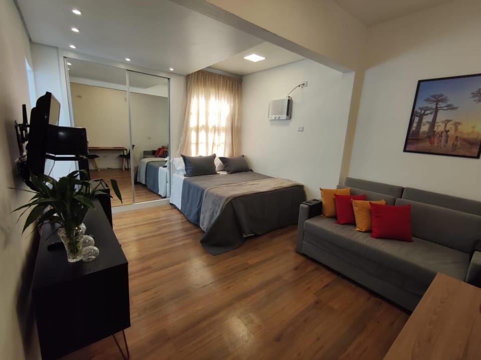 Living room, Photo of the whole room