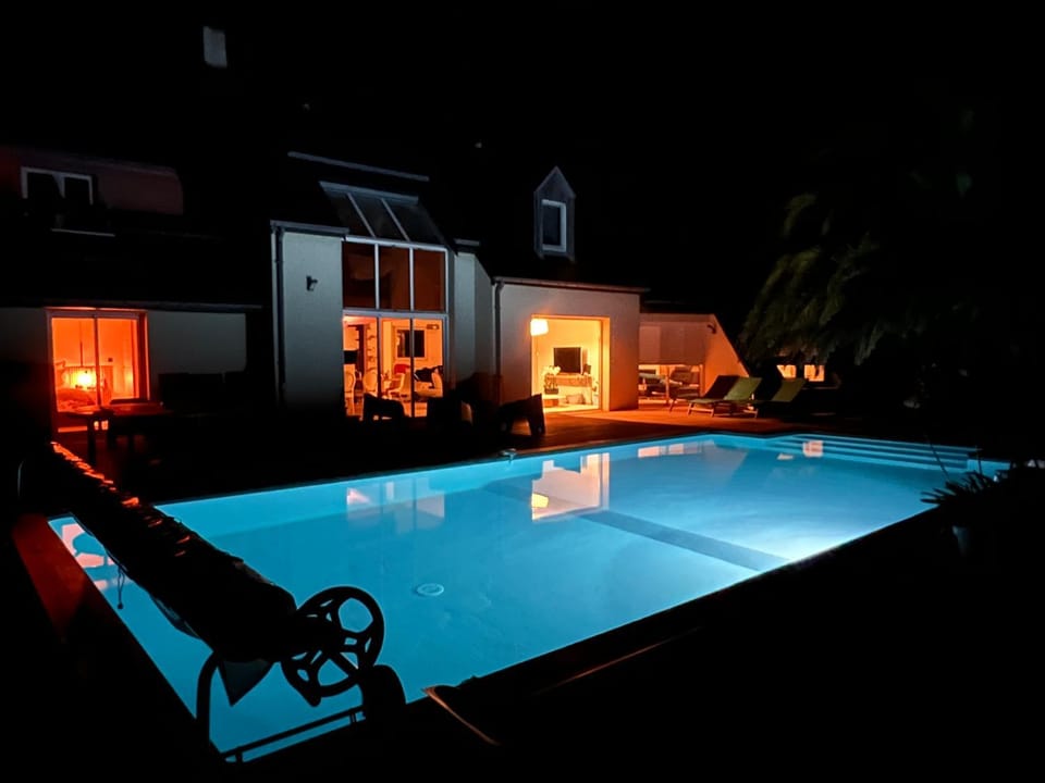 Belle villa bord de mer avec piscine Villa in Normandy