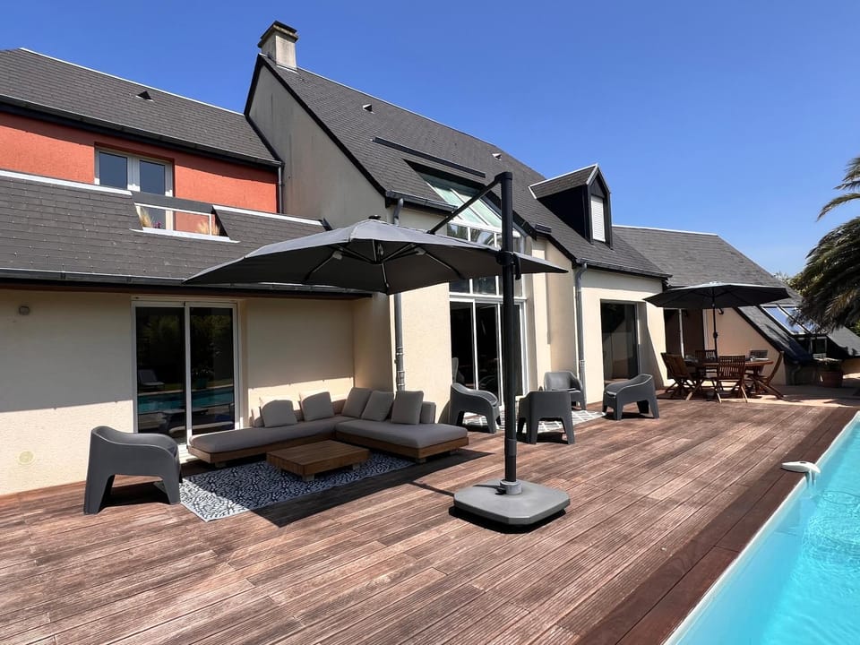Belle villa bord de mer avec piscine Villa in Normandy