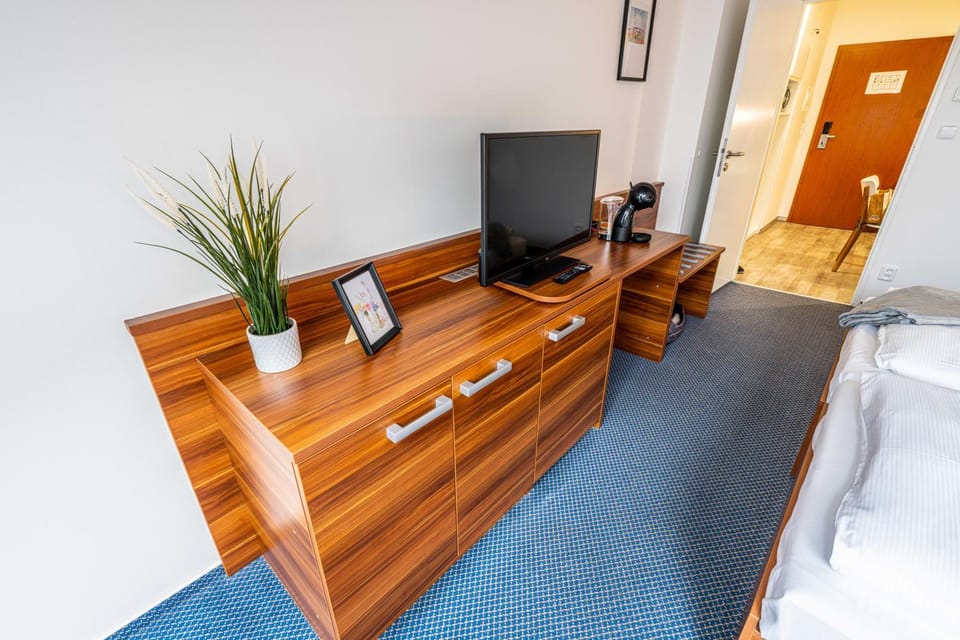TV and multimedia, Bedroom