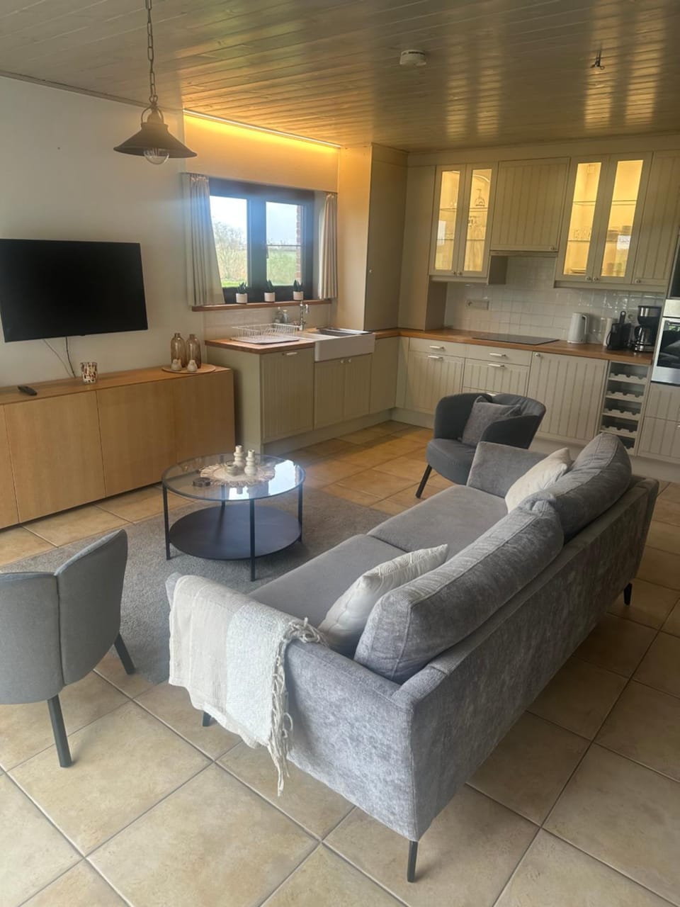 De Reynaarthoeve House in Zeeland, Netherlands