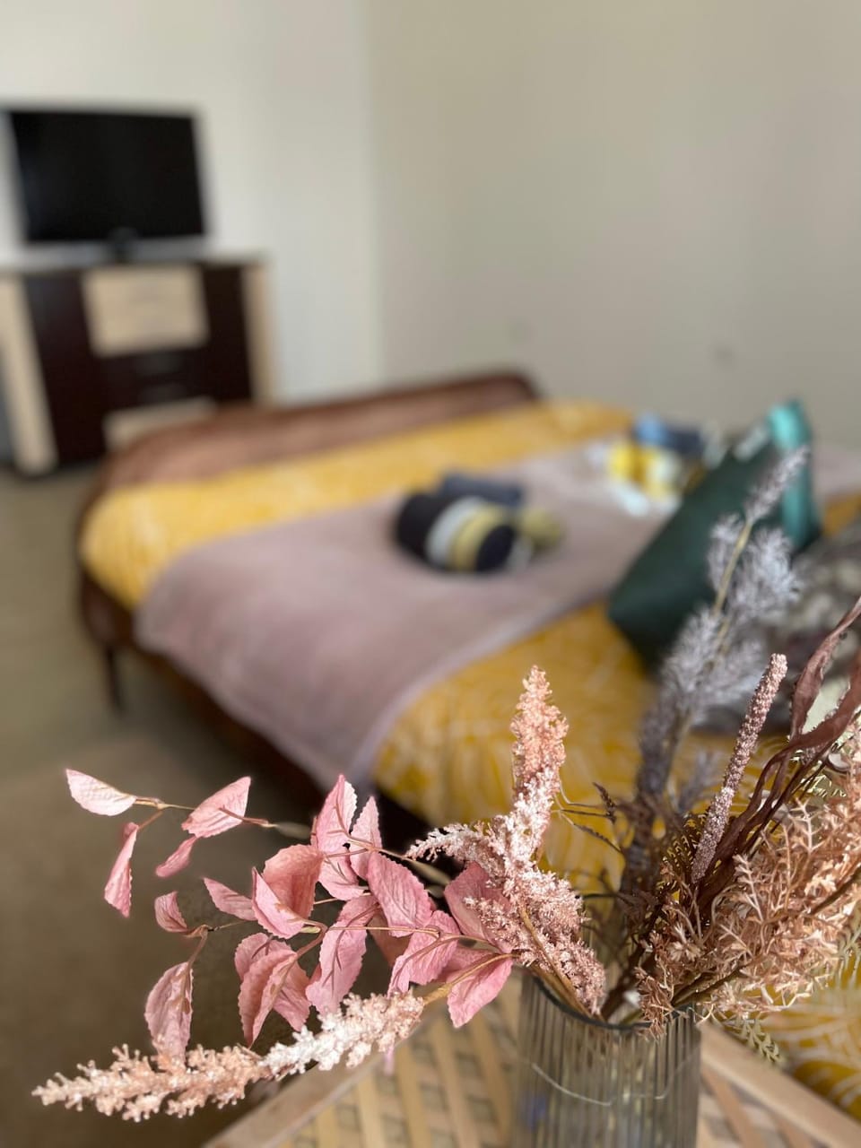 В САМОМУ ЦЕНТРІ МІСТА, ЗДАЮТЬСЯ В ПОДОБОВУ ОРЕНДУ, АПАРТАМЕНТИ ZONEofCOMFORT Apartment in Ukraine