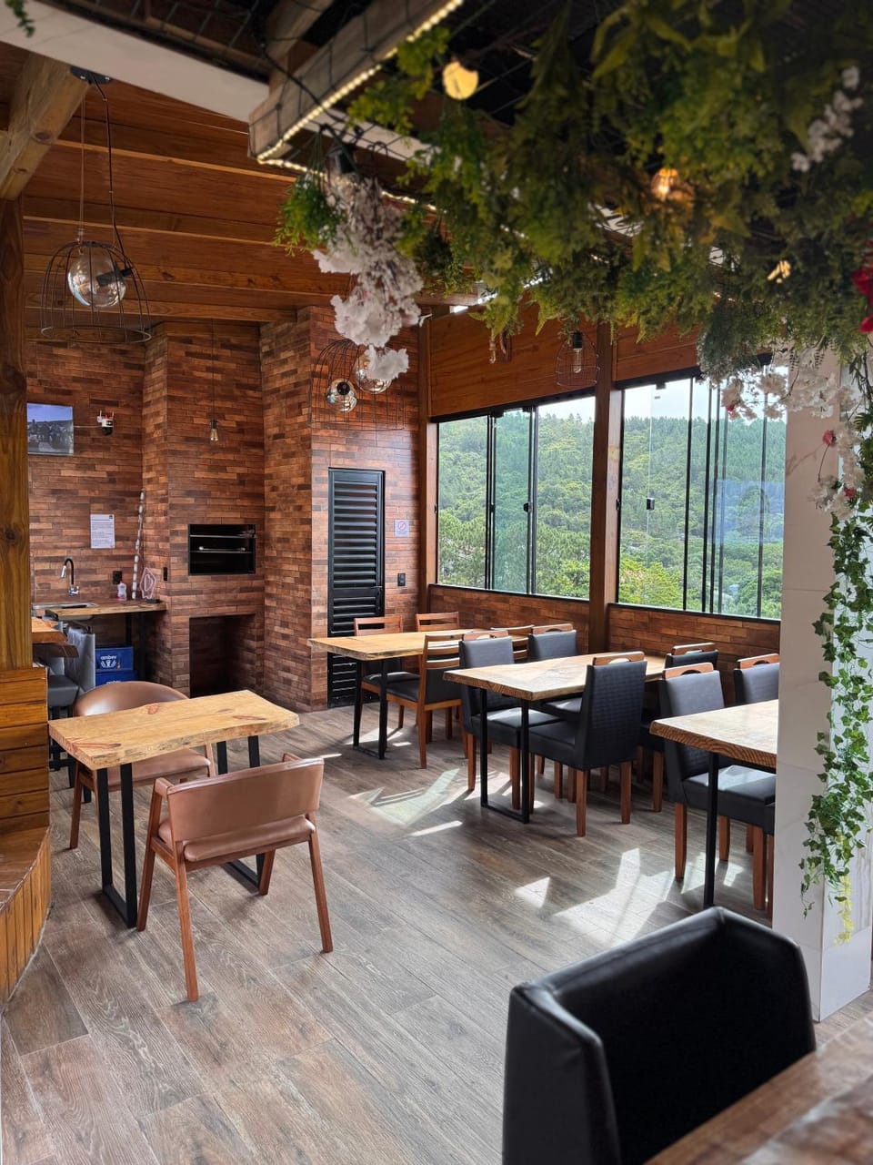 Restaurant/places to eat, Living room, Banquet/Function facilities