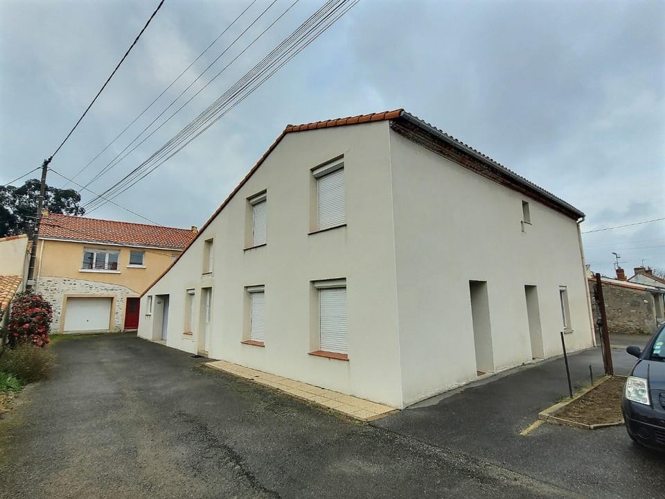 Facade/entrance, acessibility