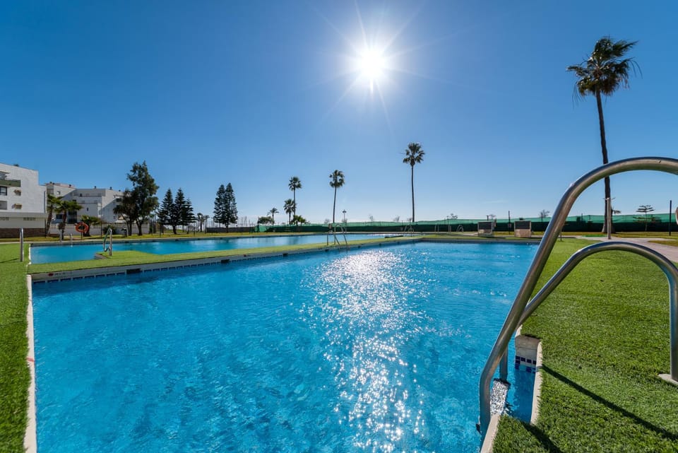 Pool view, Swimming pool