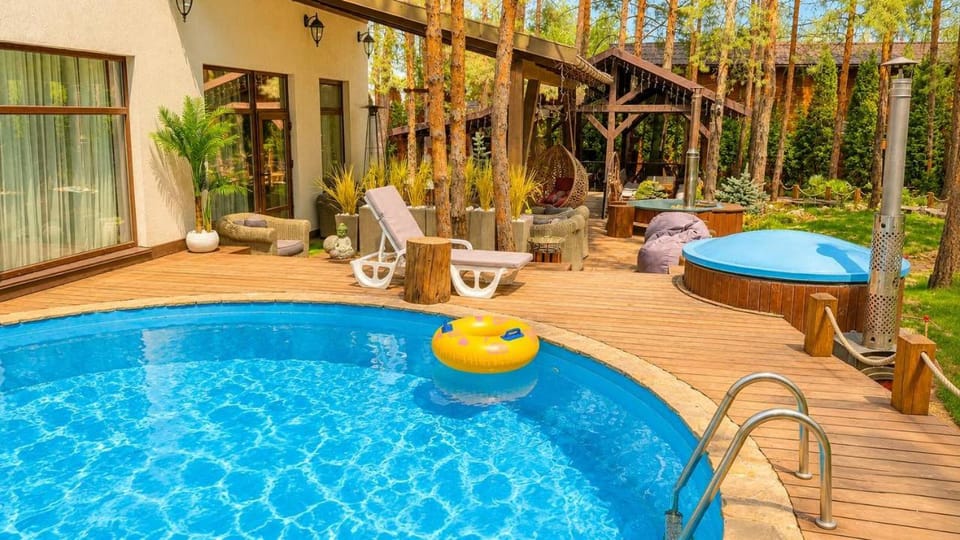 Дом в лесу 1dom club Villa in Ukraine