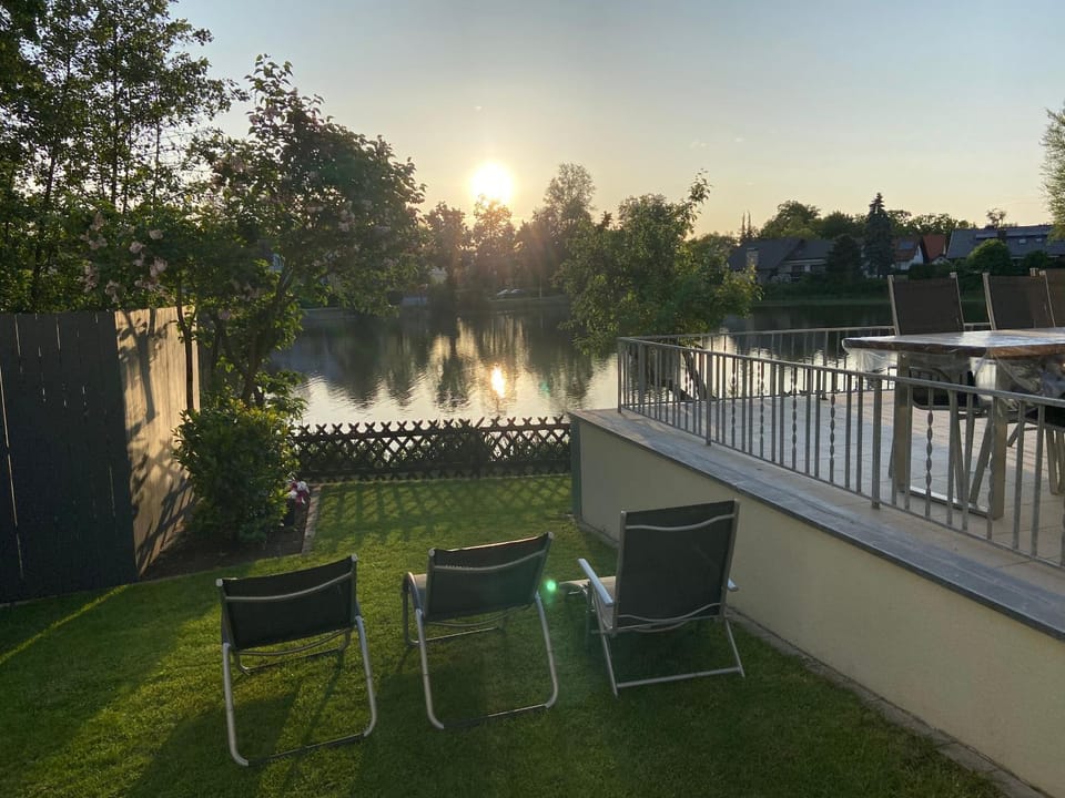 Natural landscape, Garden, View (from property/room), Balcony/Terrace, Garden view, Sunset, sunbed