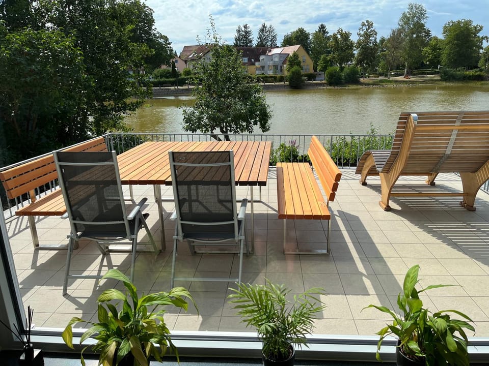 Day, Natural landscape, View (from property/room), Balcony/Terrace, Living room, Seating area, Dining area, sunbed