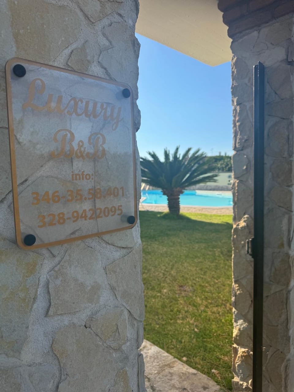 Luxury gold house Villa in Anzio