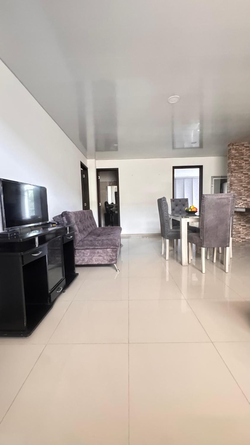 Communal lounge/ TV room, TV and multimedia, Living room, Seating area, Dining area