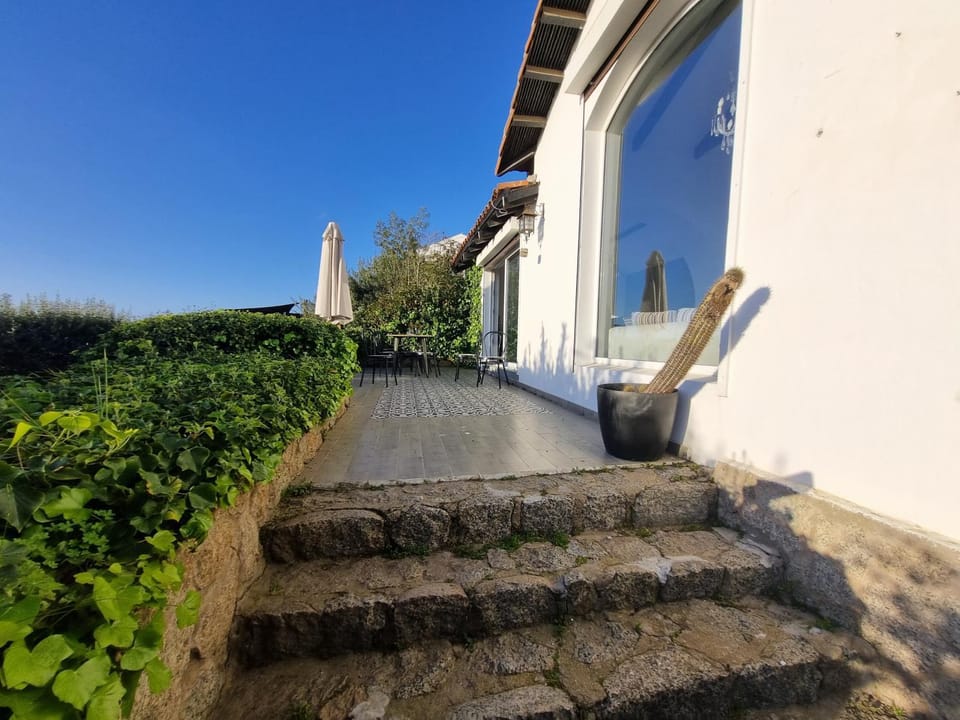Property building, Day, Garden, Garden view