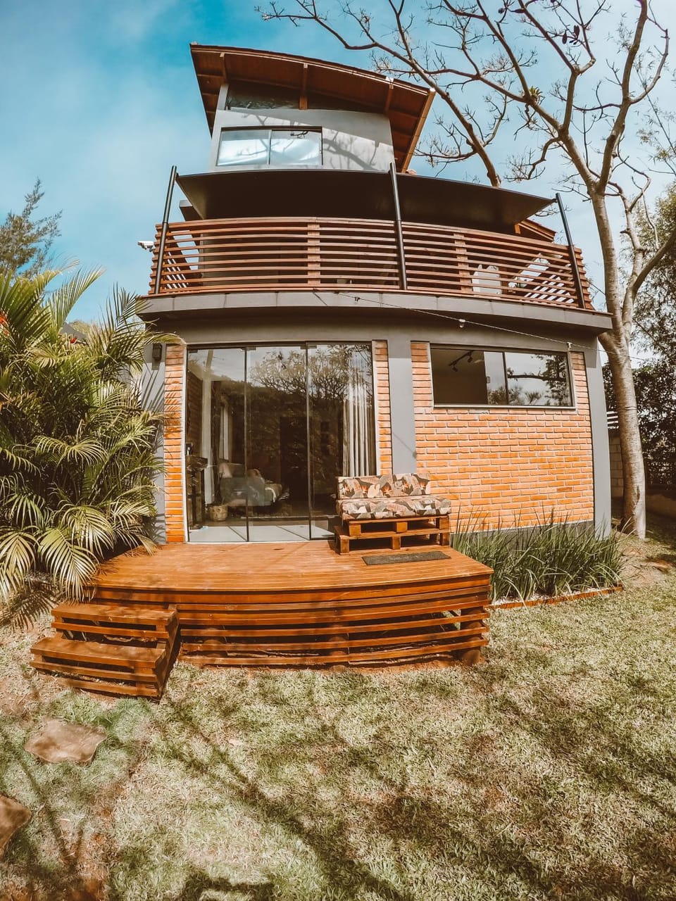 Property building, Patio, Facade/entrance