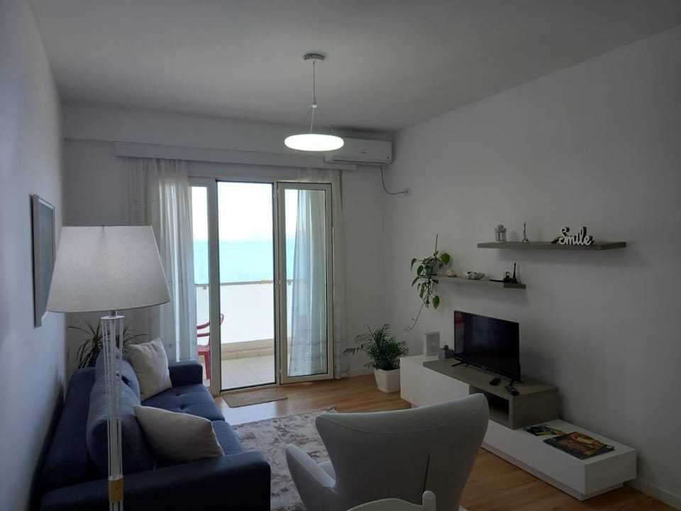 TV and multimedia, Living room, Sea view