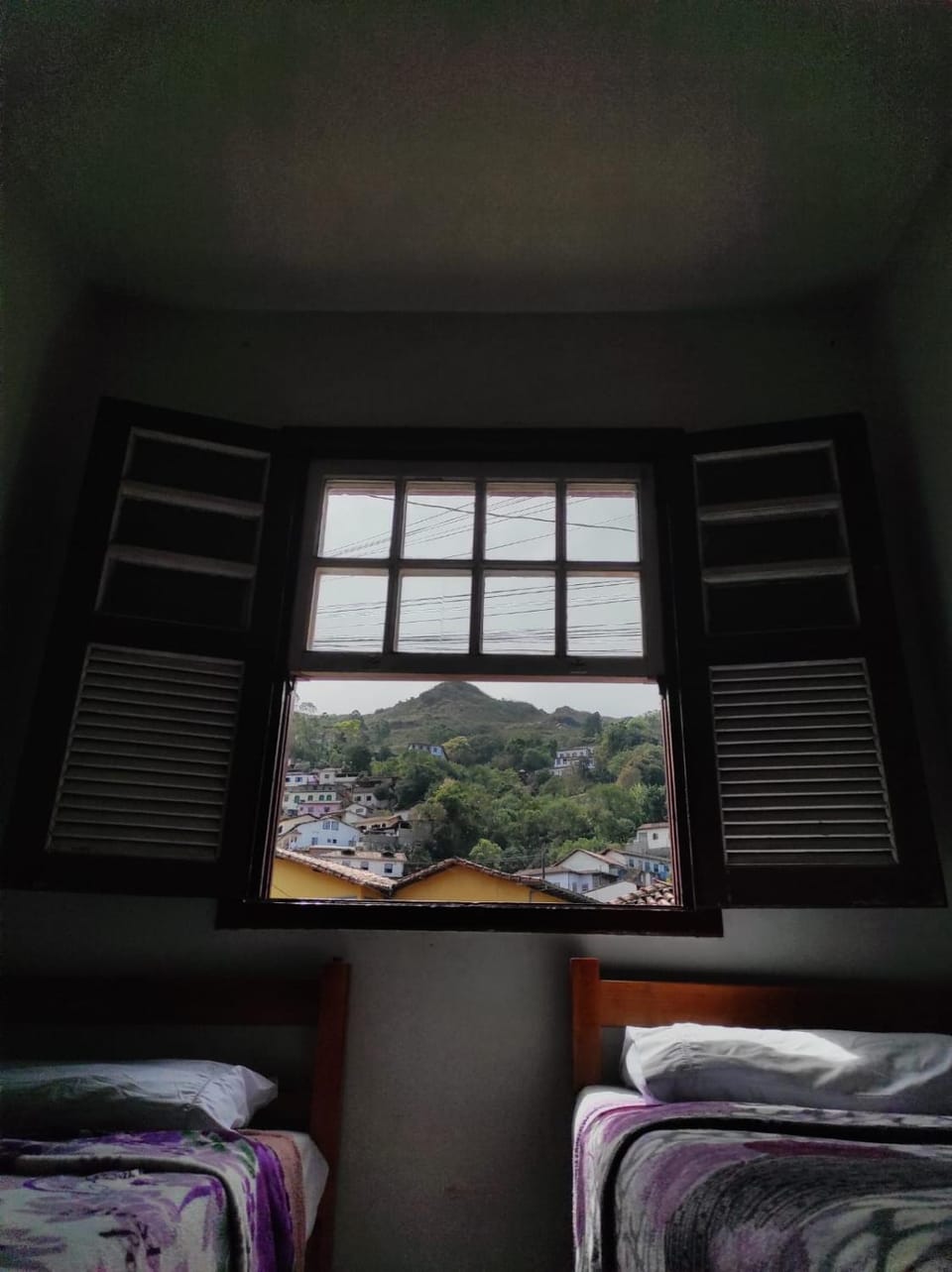 Casa perto de tudo, pra você ter ótima experiência. Bora Conhecer Ouro Preto.... House in Ouro Preto