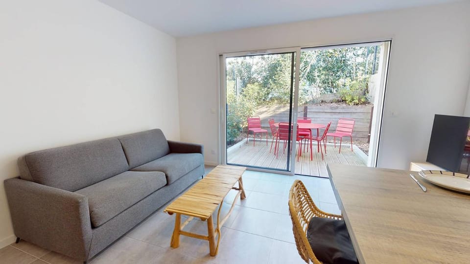 Patio, Seating area