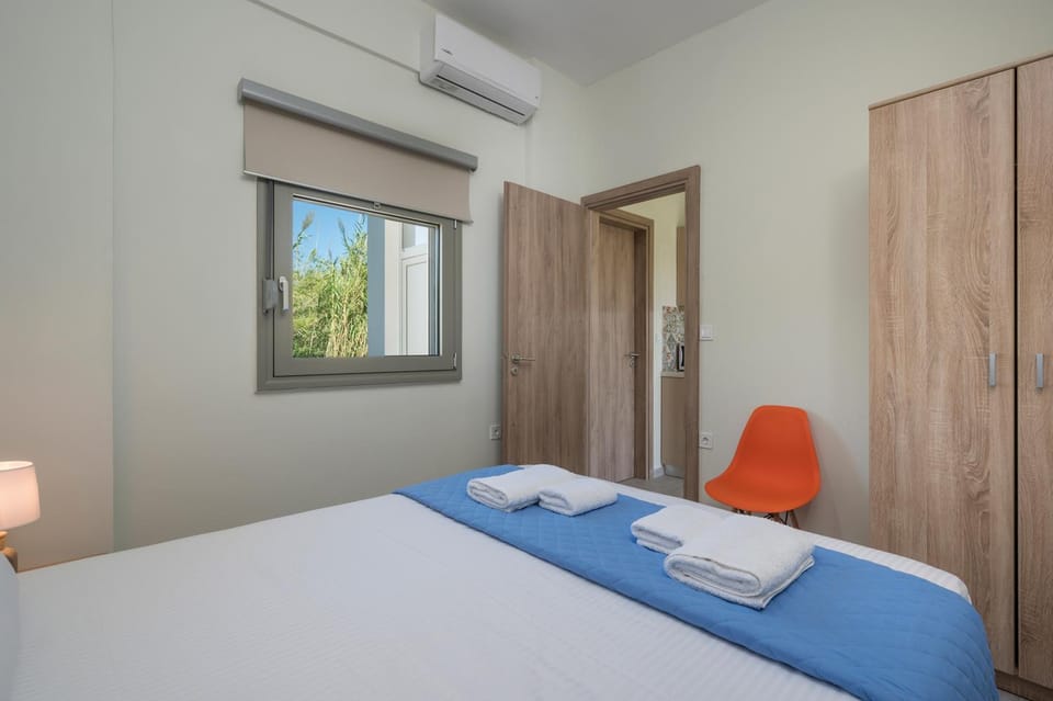SEA BREEZE APARTMENTS House in Crete