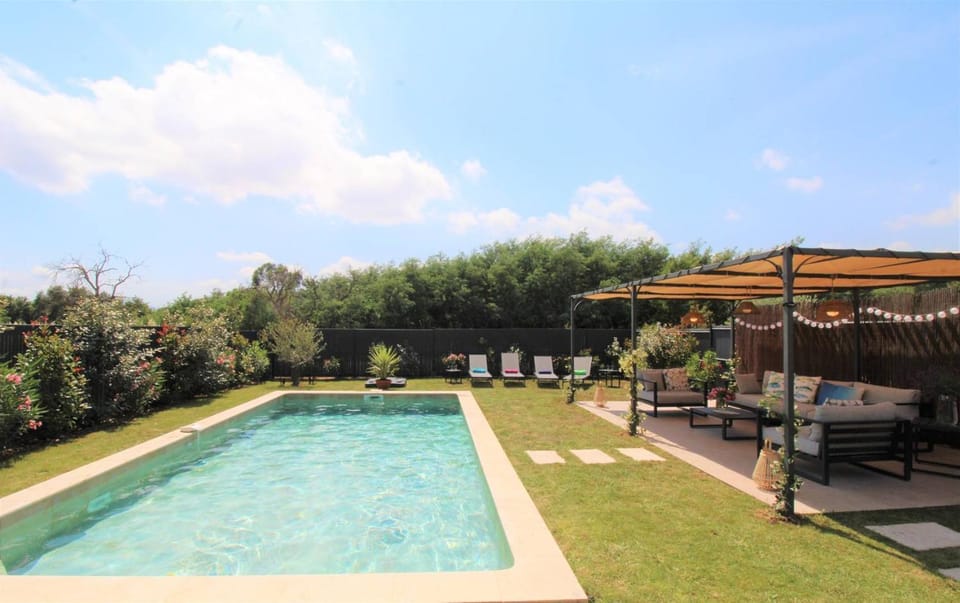 Patio, Garden, Garden view, Pool view, Swimming pool, sunbed