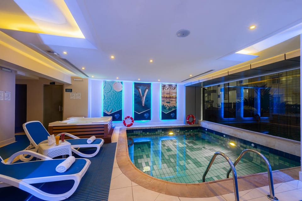 Pool view, Swimming pool