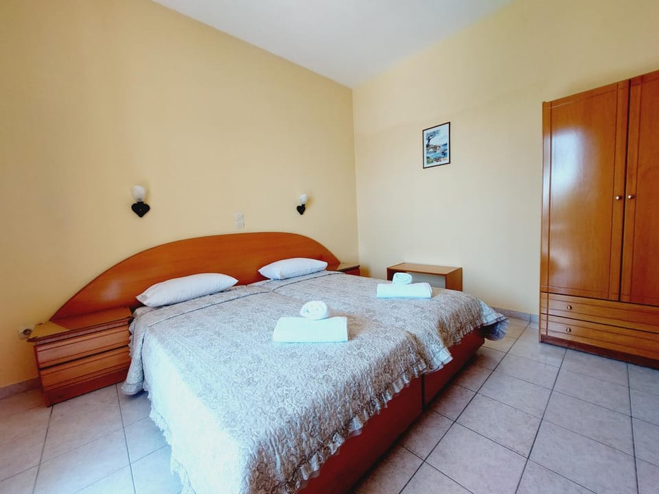 Bed, wardrobe
