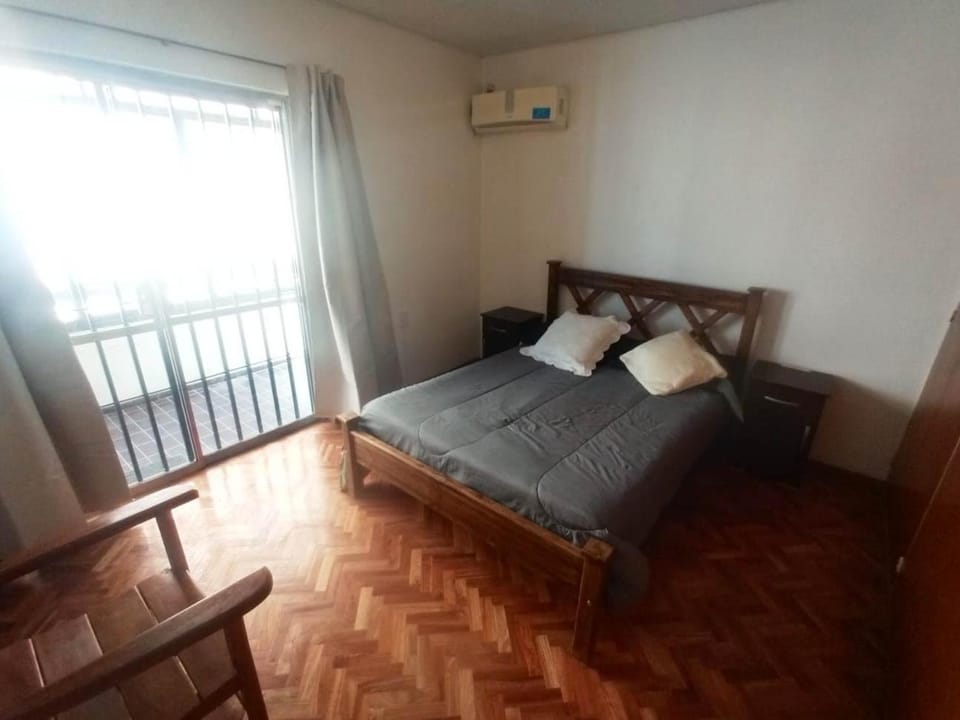 Amplio y cómodo en la mejor ubicación de la Ciudad de Mendoza Apartment in Mendoza