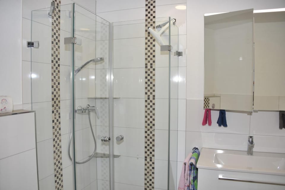 Bathroom, Living room