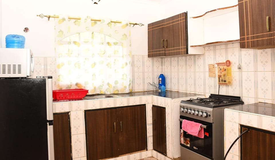 Kitchen or kitchenette, kitchen