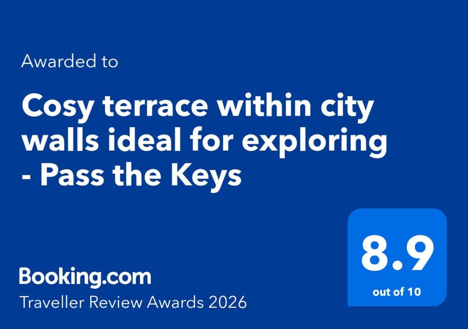Cosy terrace within city walls ideal for exploring - Pass the Keys House in Canterbury