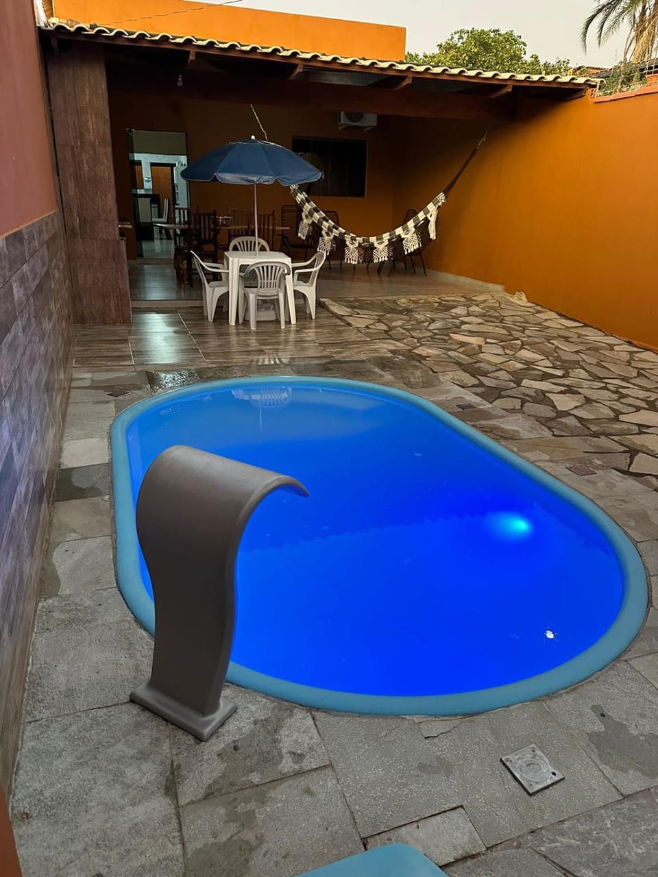 Swimming pool
