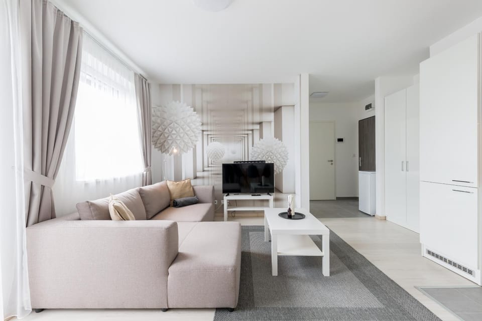 TV and multimedia, Seating area