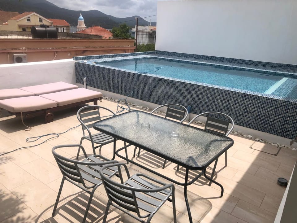 Patio, Swimming pool
