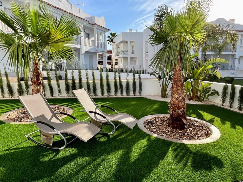 Garden, Garden view, sunbed