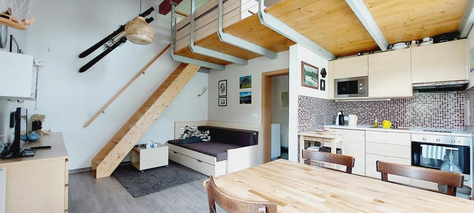 Kitchen or kitchenette, Living room, Seating area