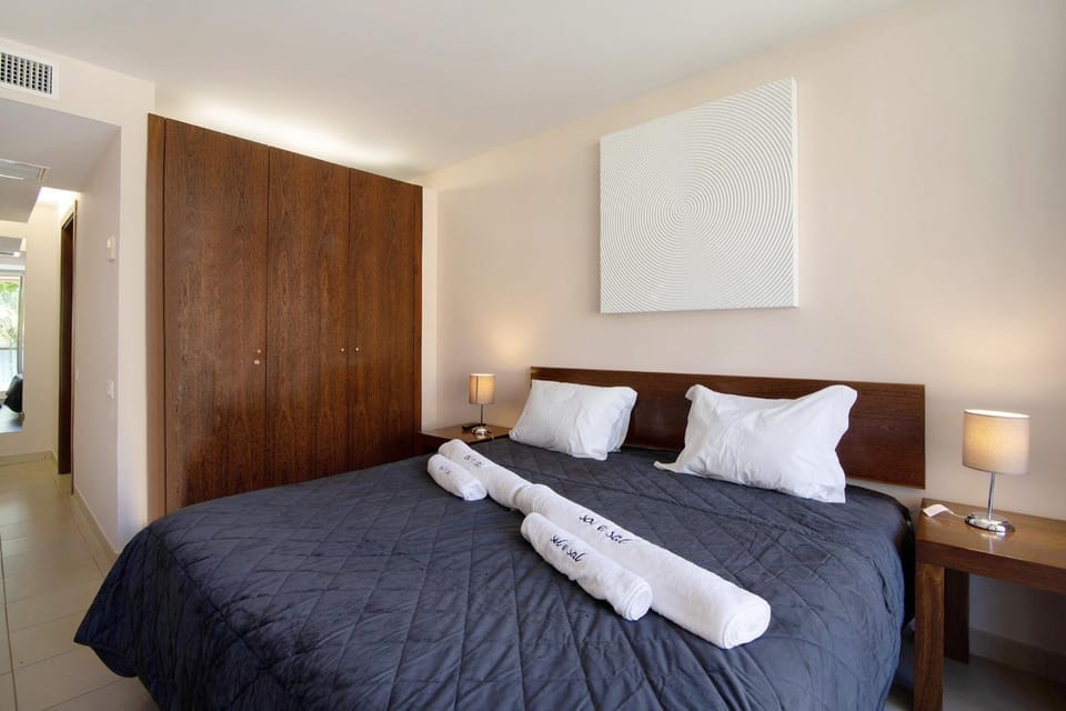 Living room, Bedroom