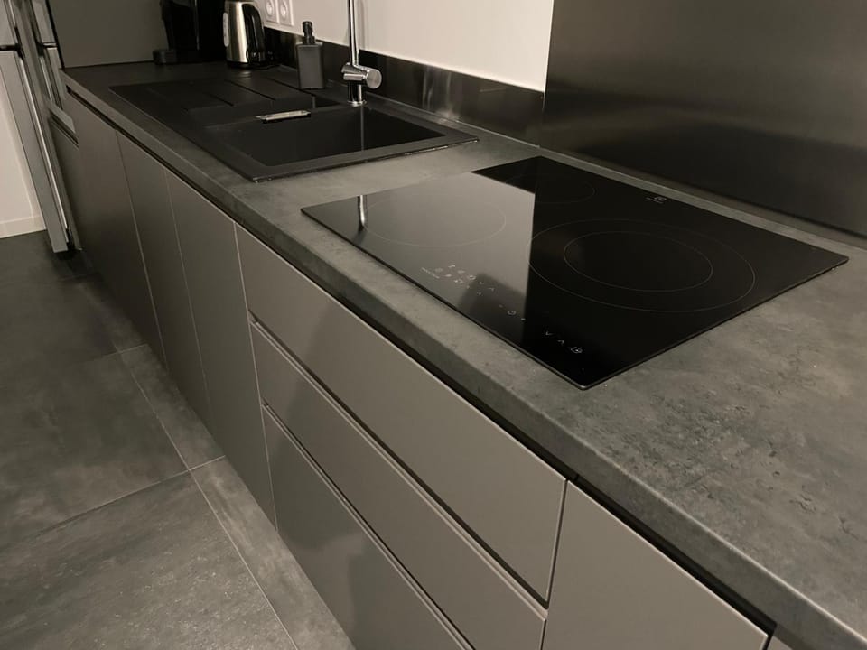 Logement Confort 2 Chambres / Séjour-cuisine proche de Montpellier House in Mauguio