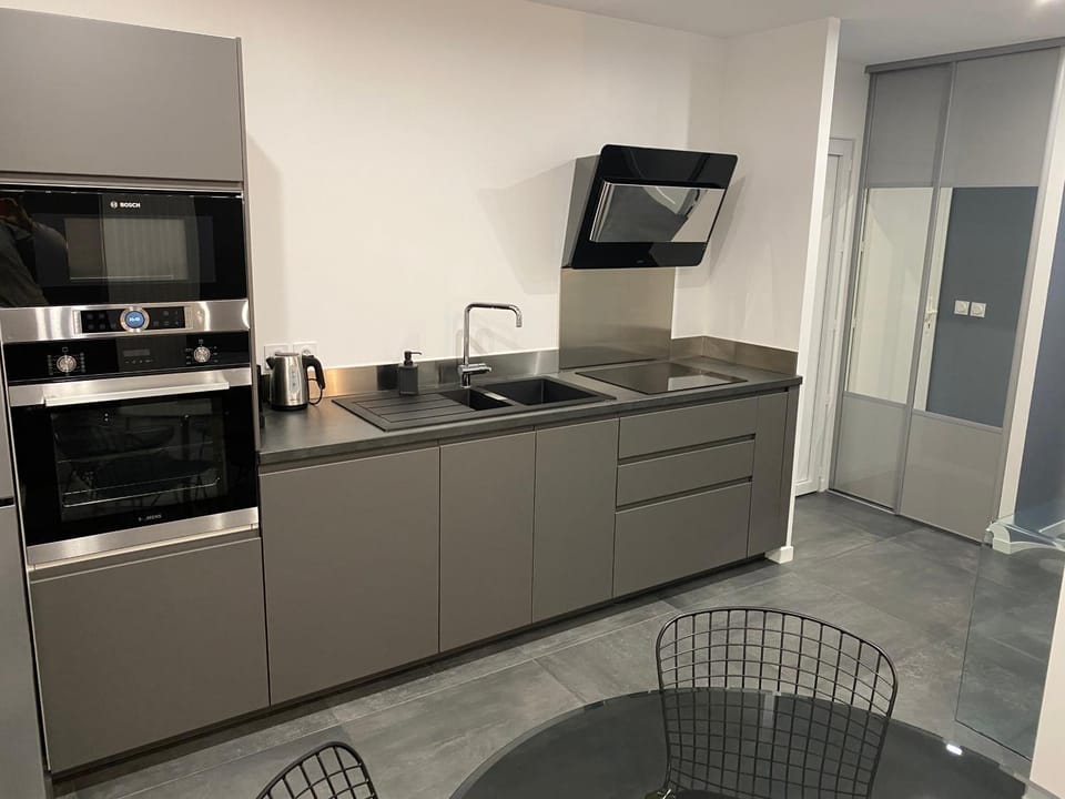Logement Confort 2 Chambres / Séjour-cuisine proche de Montpellier House in Mauguio