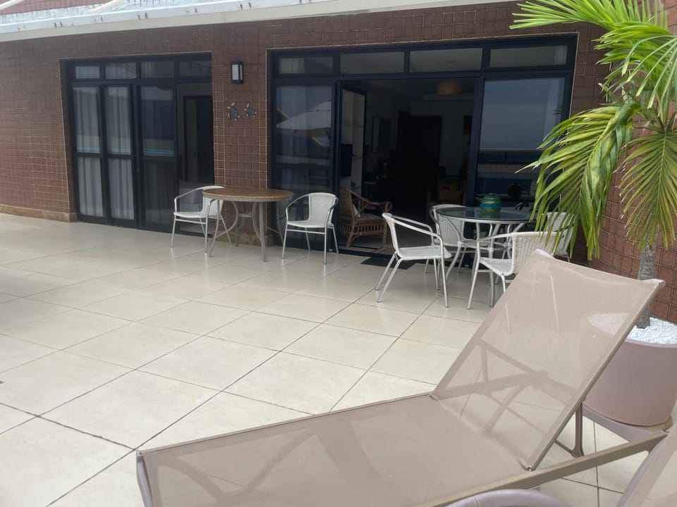 View (from property/room), Balcony/Terrace, Landmark view, Pool view, Sea view, sunbed