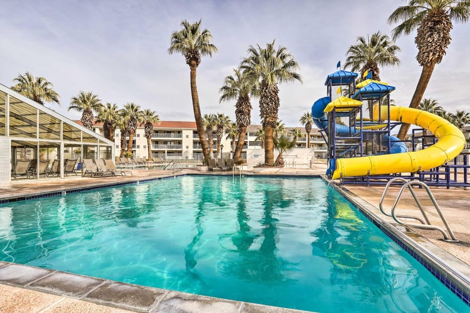 Mtn-View Resort Condo, 5 Mi to Dtwn St George House in St George