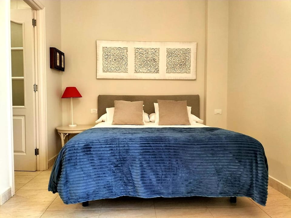 Living room, Bedroom