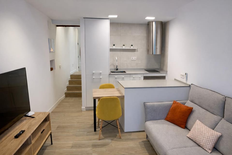 Kitchen or kitchenette, Living room